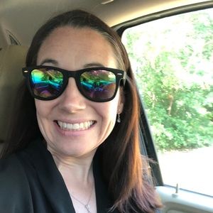 Meet your Posher, Renee